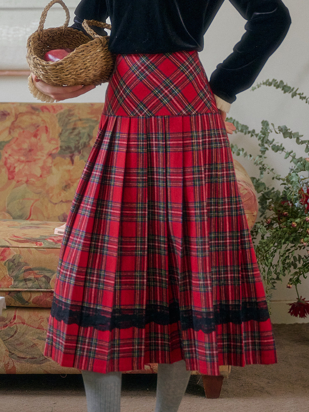 Drew A-Line Contrastng Pleated Plaid Skirt