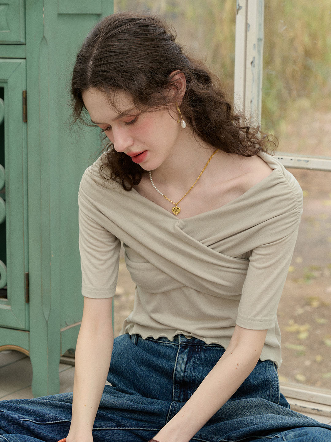 (Add-on Item) Rylie Solid Color Off The Shoulder Knitted Top