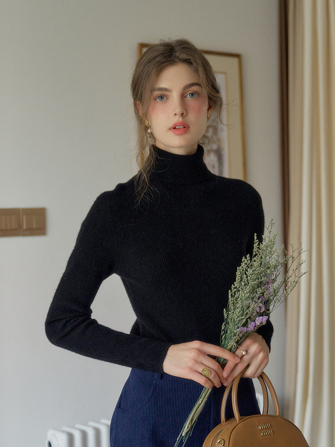 Yasmin Simple Turtleneck Slim Fit Wool& Cashmere Sweater - White