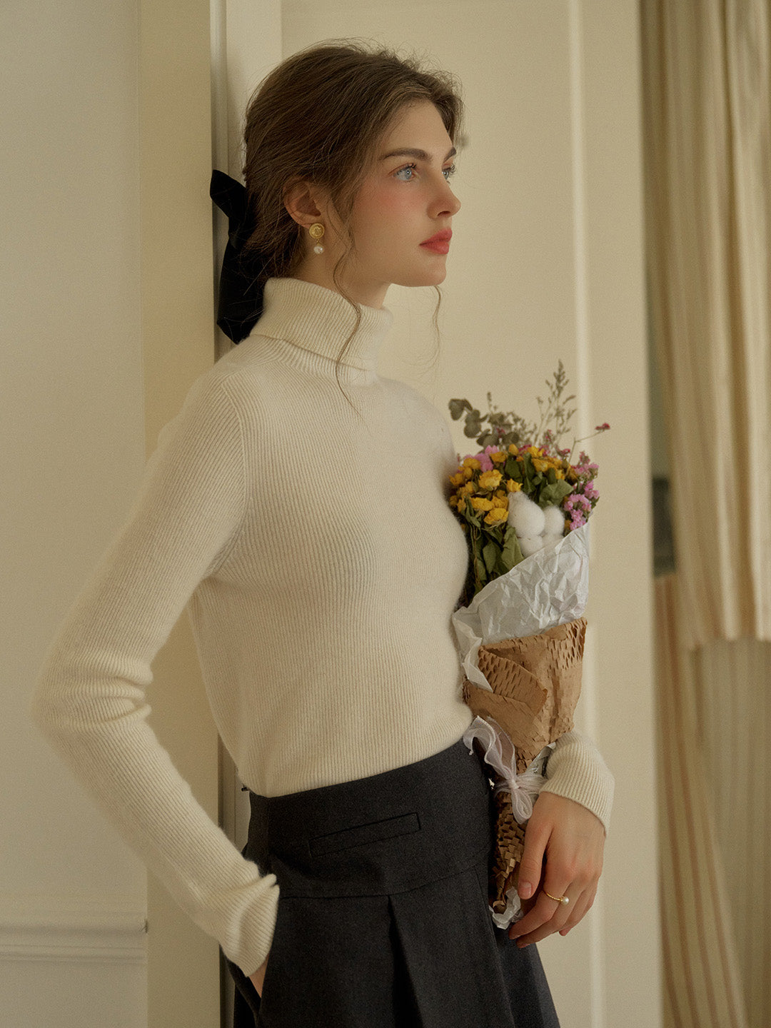 Yasmin Simple Turtleneck Slim Fit Wool& Cashmere Sweater - White