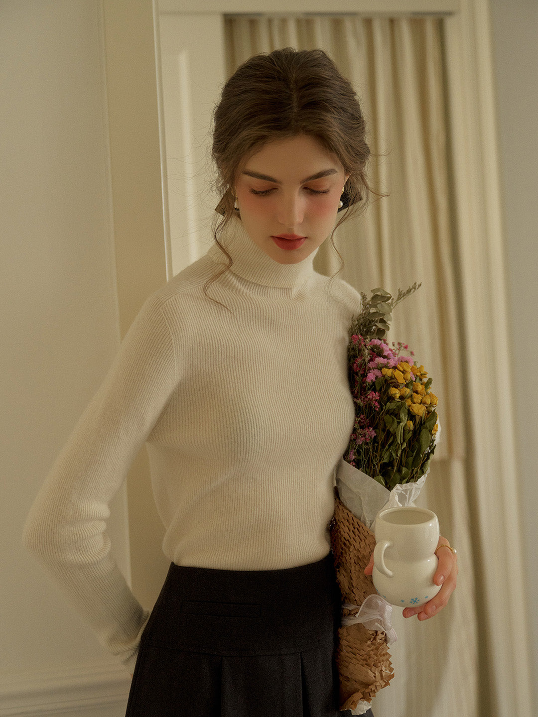 Yasmin Simple Turtleneck Slim Fit Wool& Cashmere Sweater - White
