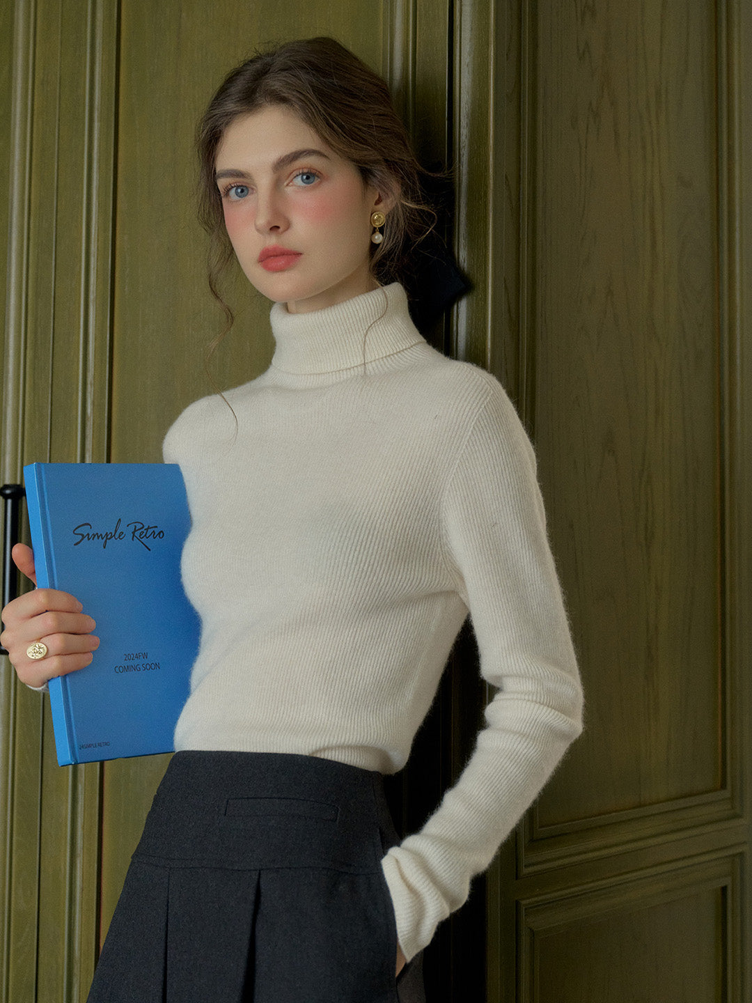 Yasmin Simple Turtleneck Slim Fit Wool& Cashmere Sweater - White