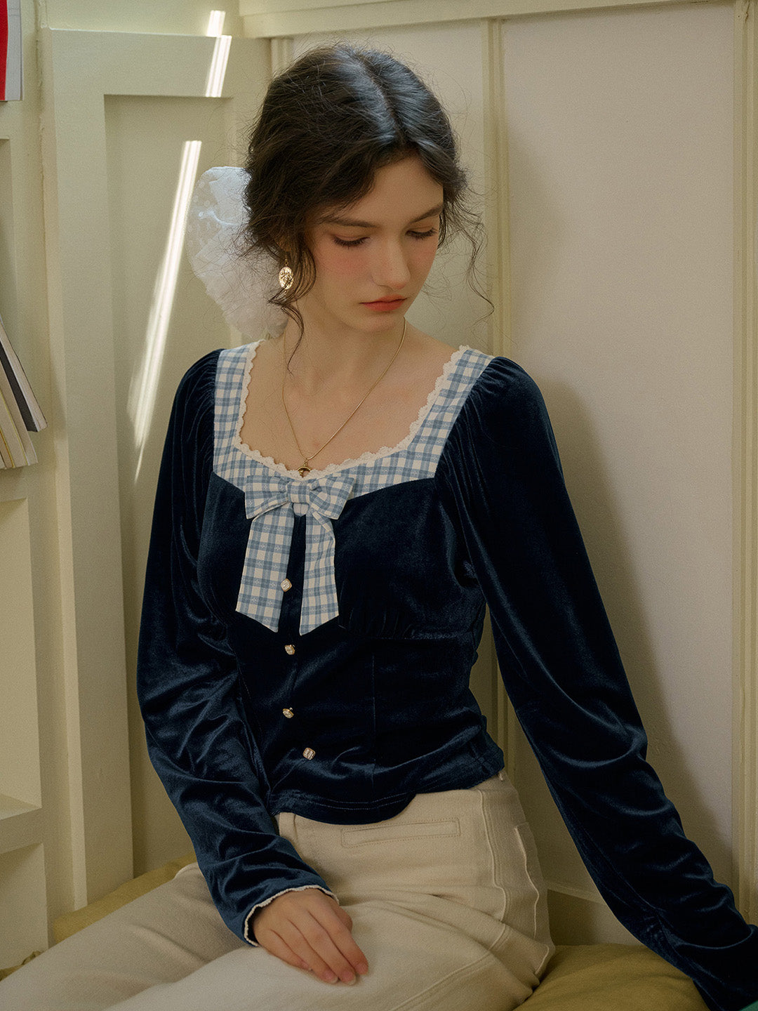 【Final Sale】Alaiya Square Collar Colour-Crossing Plaid Bow Velvet Shirt