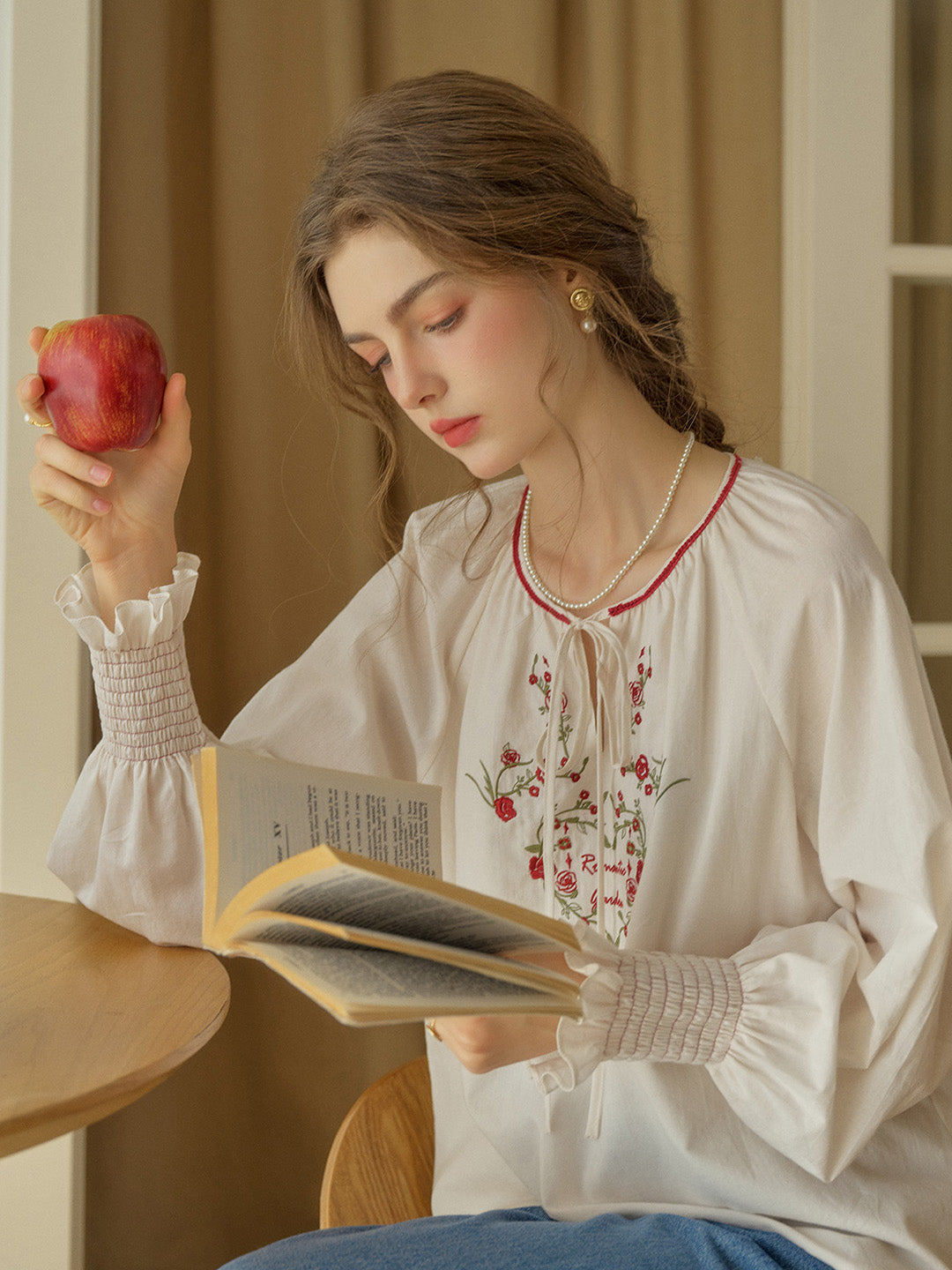 【Final Sale】Chloris Round Neck Rose Embroidered Blouse