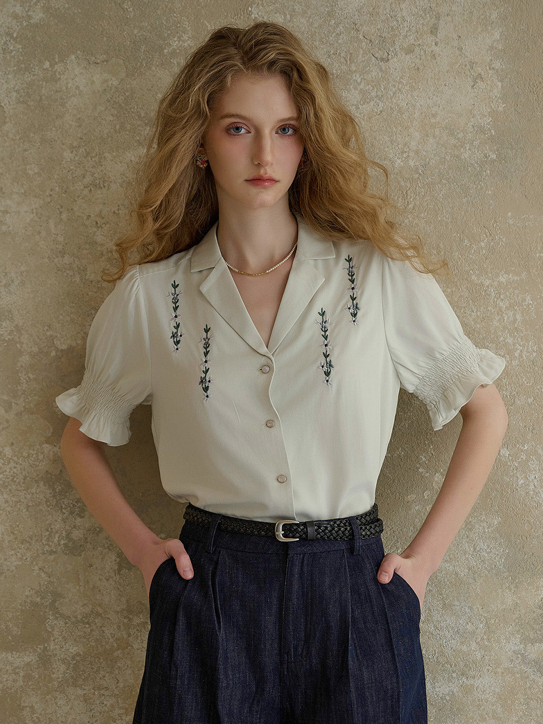 【Final Sale】Wisteria V-Neck Embroidery Blouse - Green