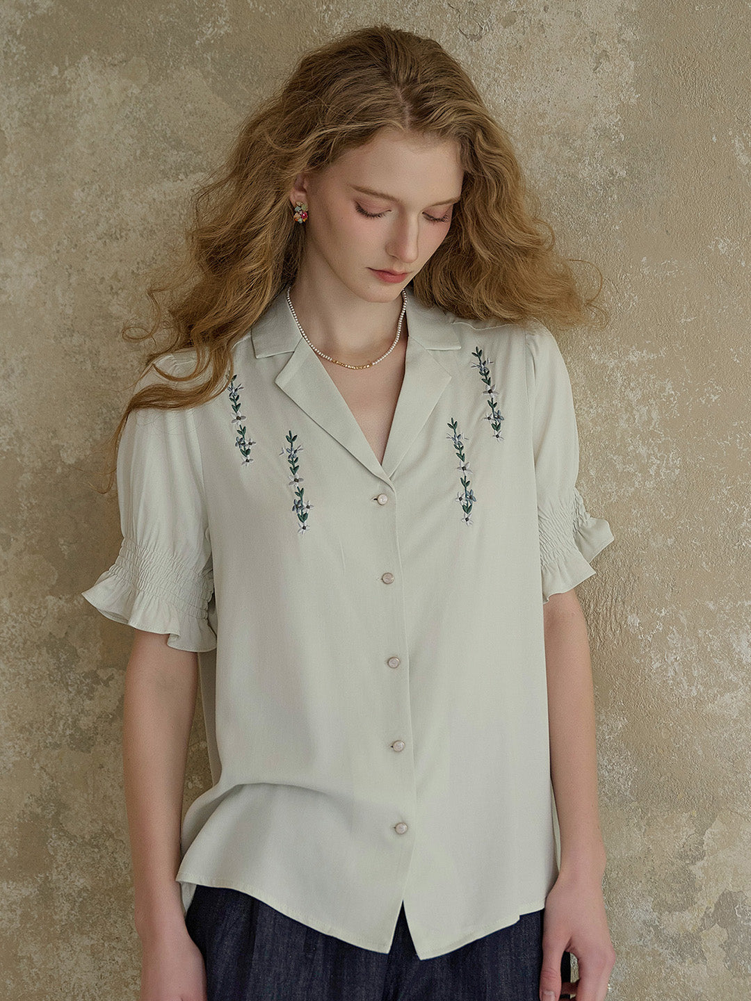 【Final Sale】Wisteria V-Neck Embroidery Blouse - Green