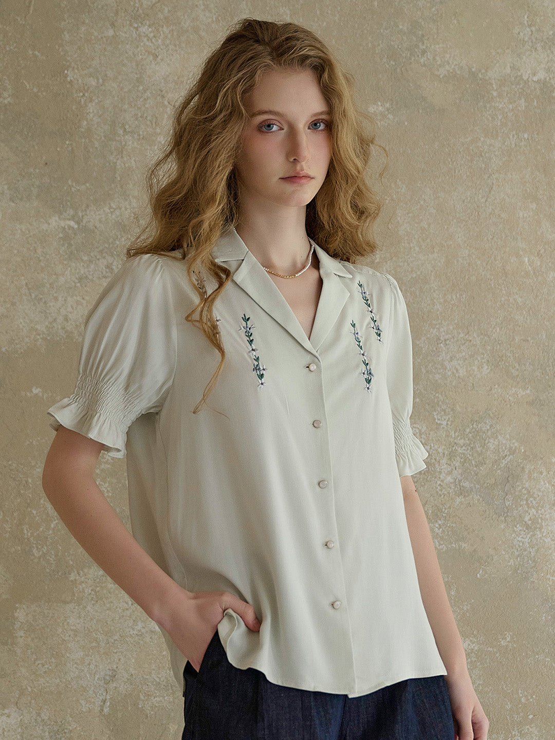 【Final Sale】Wisteria V-Neck Embroidery Blouse - Green