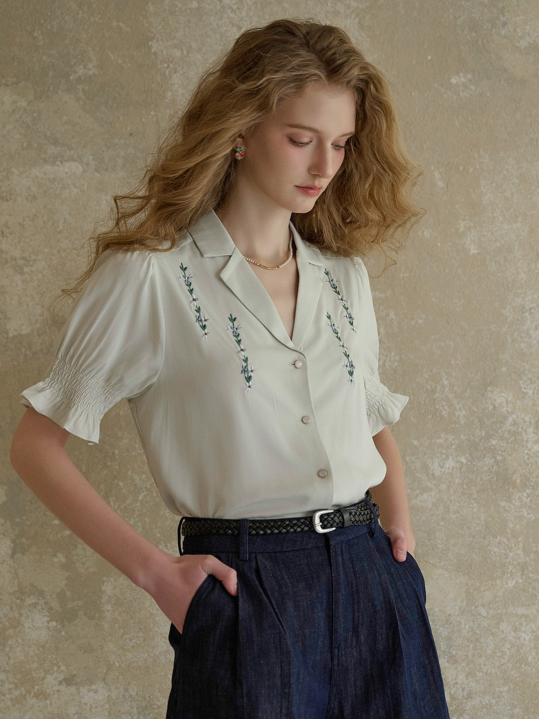 【Final Sale】Wisteria V-Neck Embroidery Blouse - Green