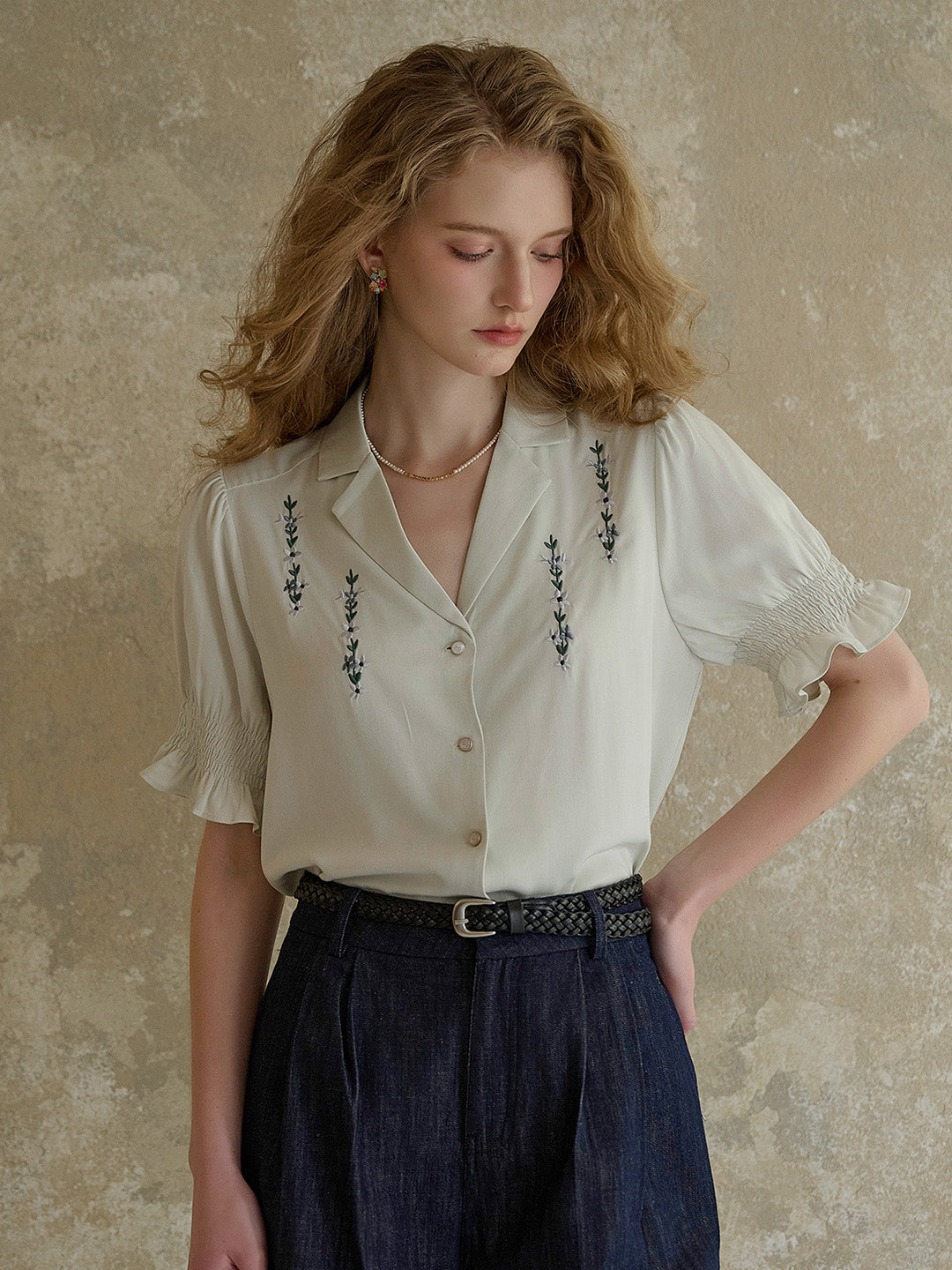 【Final Sale】Wisteria V-Neck Embroidery Blouse - Green